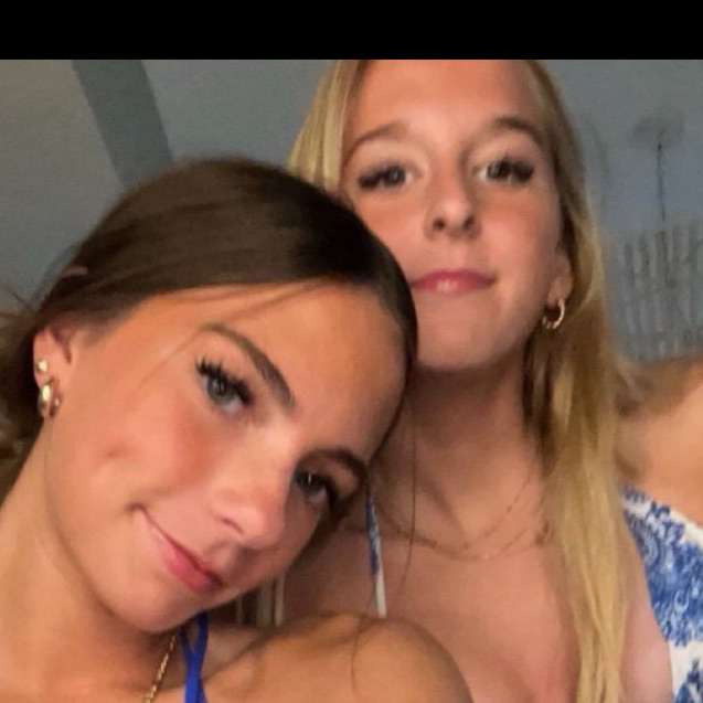Emmalxli's  profile picture