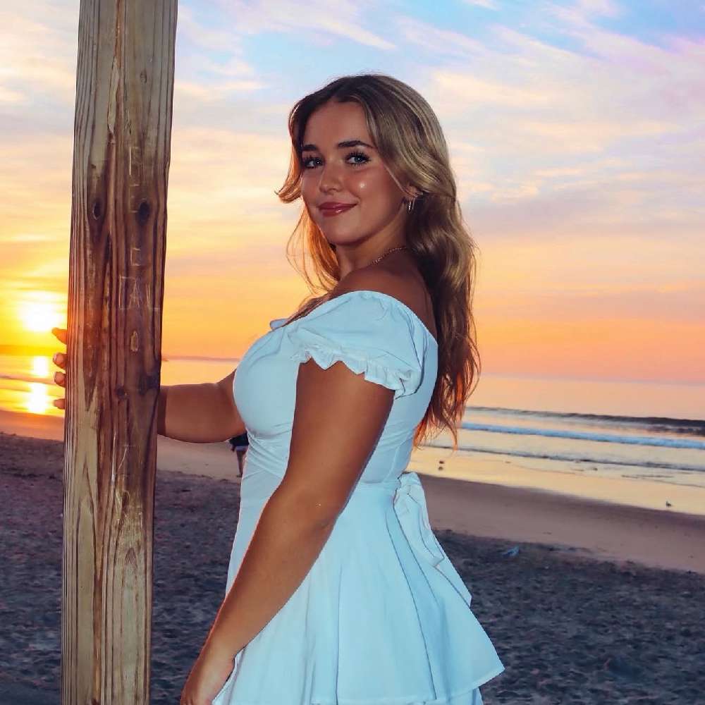 emmanorton2's profile photo