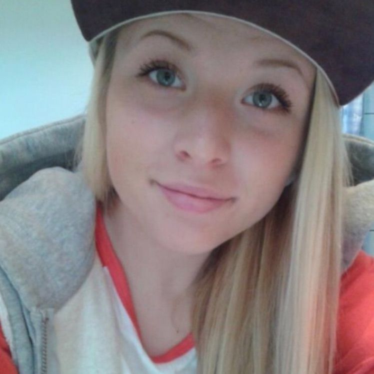 Sarahleet's  profile picture