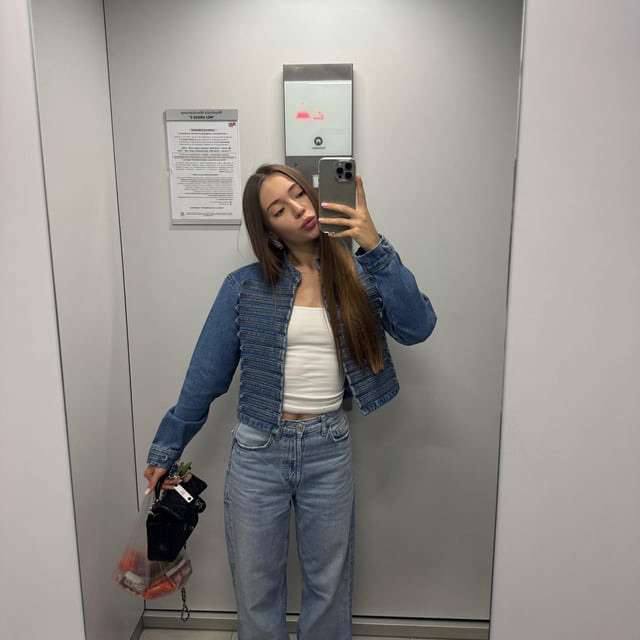 amayanowak's profile picture