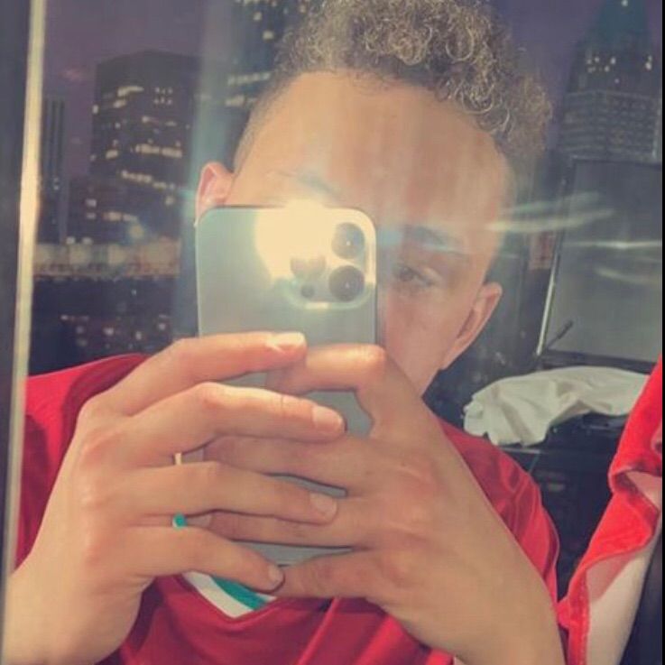 Yayy89212's profile picture