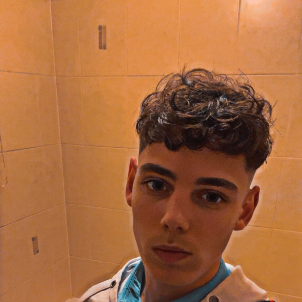 Johnathan1111116675's  profile picture