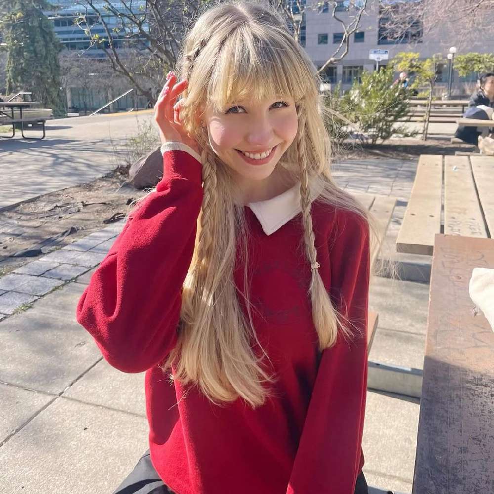 Chloe827372's  profile picture