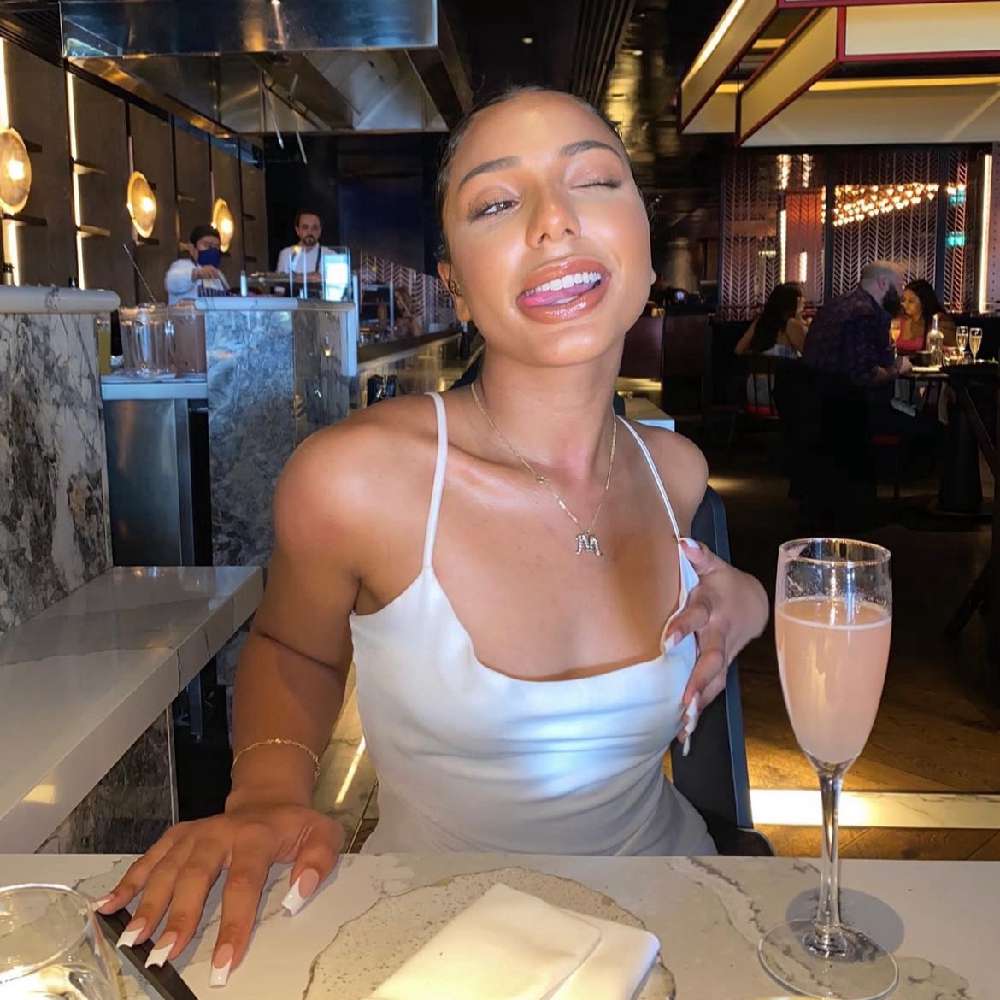 ellieeeidk's  profile picture
