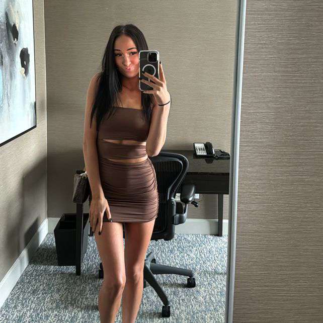 queenofaustinemily's  profile picture