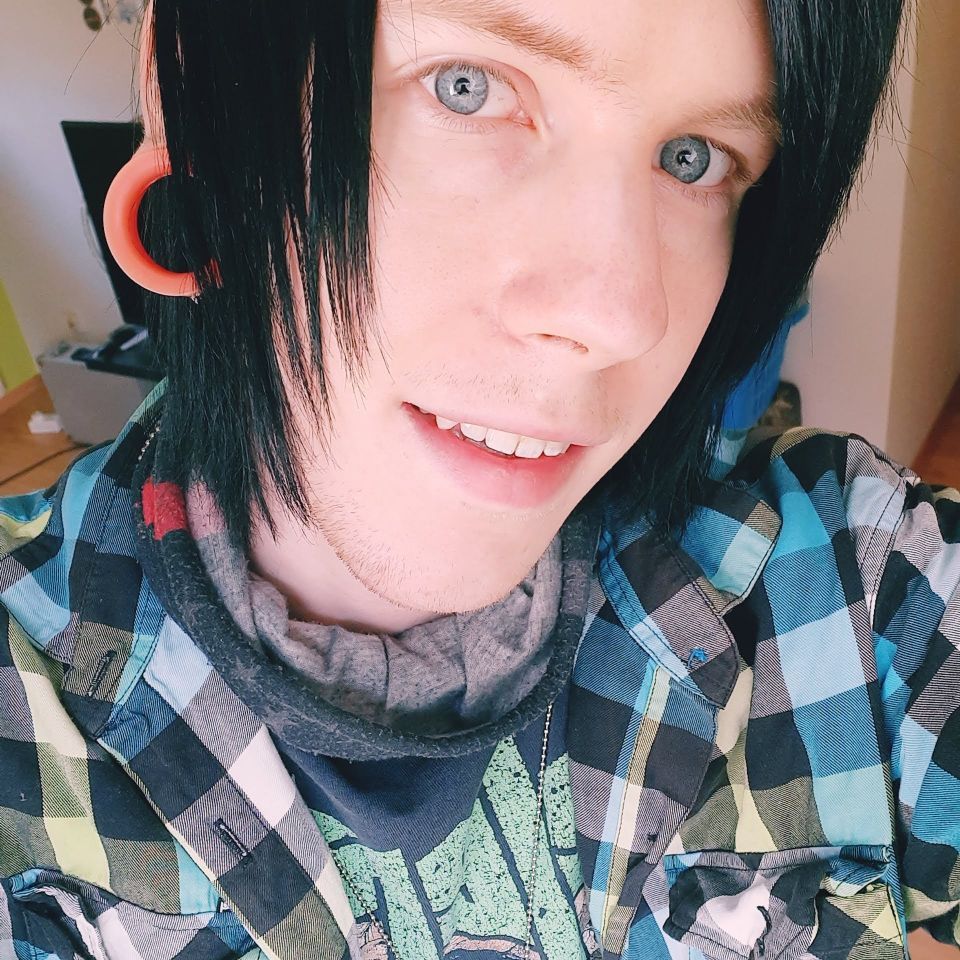 eatsyourbrain's  profile picture