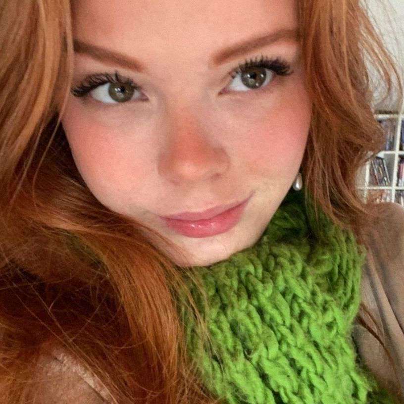 lilhollster's  profile picture
