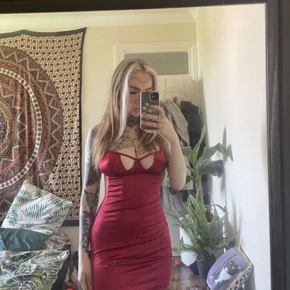 GothicQueen32's  profile picture