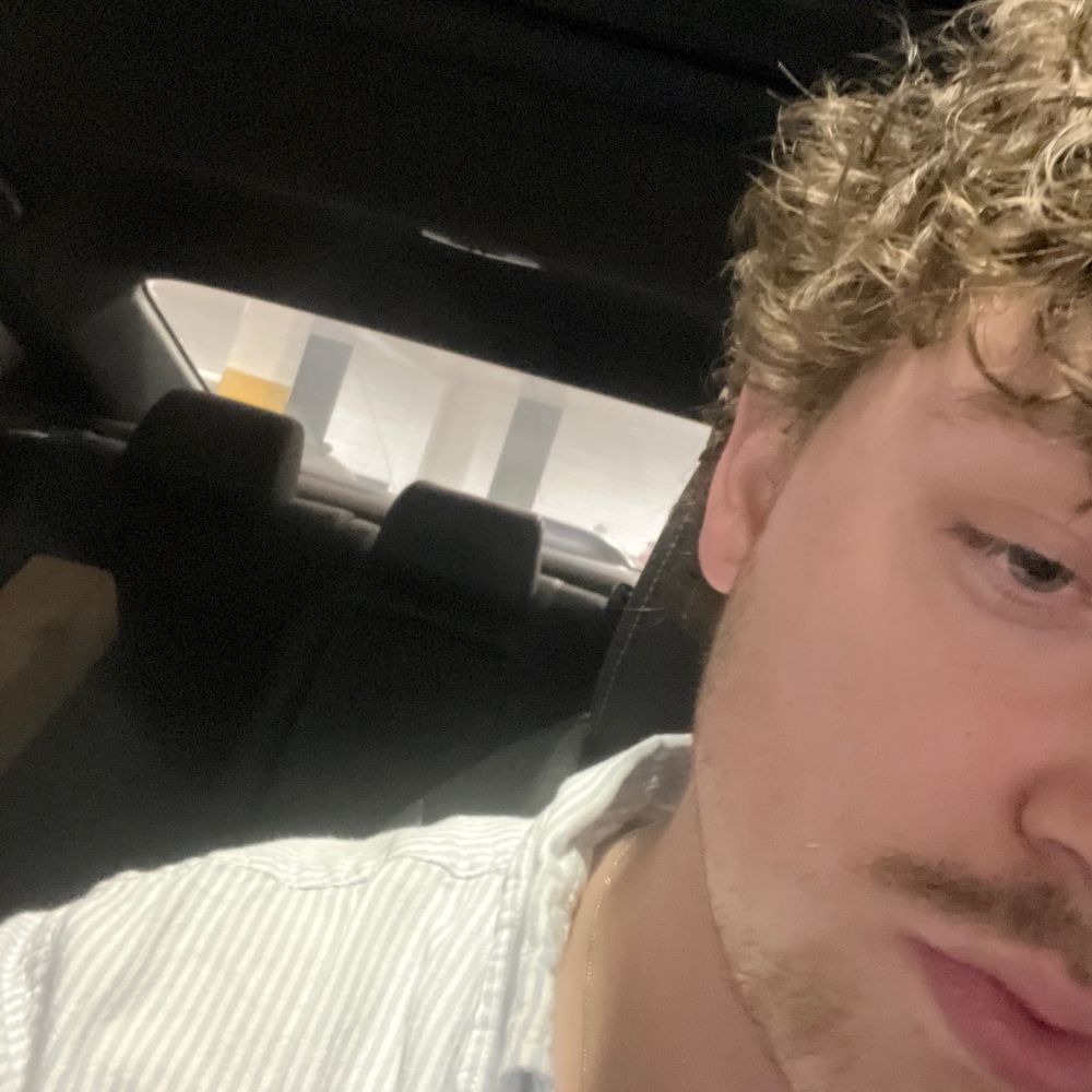 Itzmedamon1's  profile picture