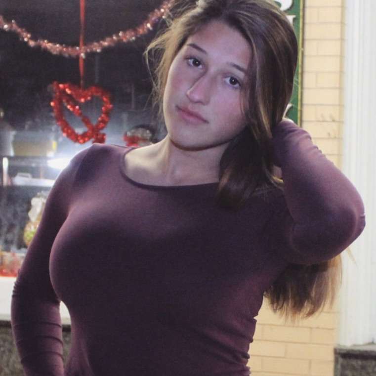9SourGummyWorms's  profile picture