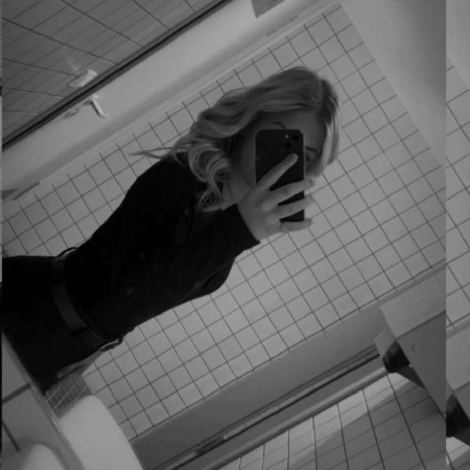 Smallgirllillyyy's profile picture