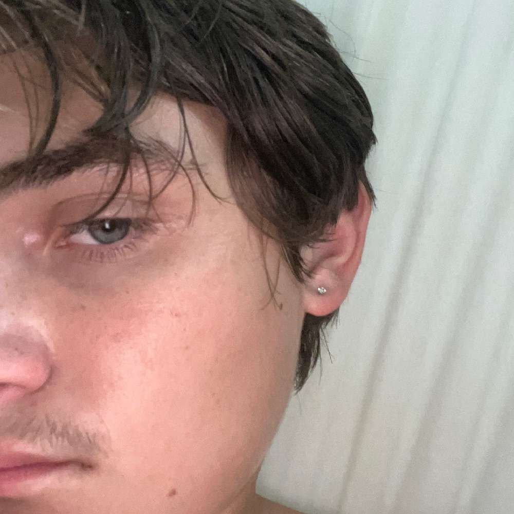 cam182363's  profile picture