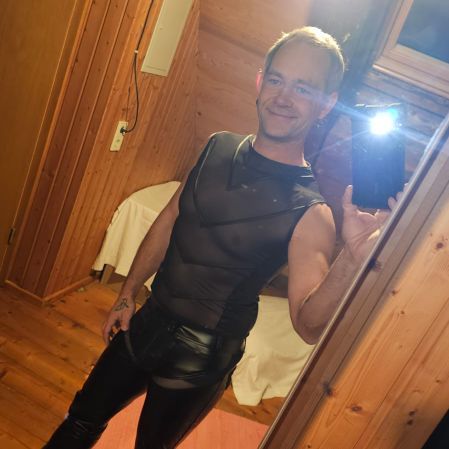 engelsues's  profile picture