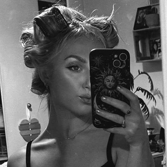 retrogirlter's profile picture